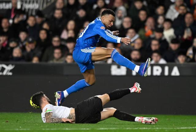 世界杯比赛在线观看平台-【讨论】阿隆索都下课几星期了，皇马为何还在XJBT？